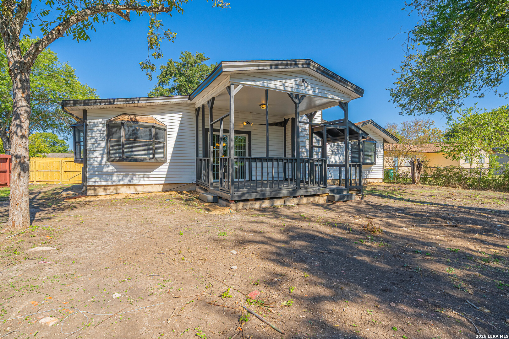 214 Avenue F, Converse, TX 78109