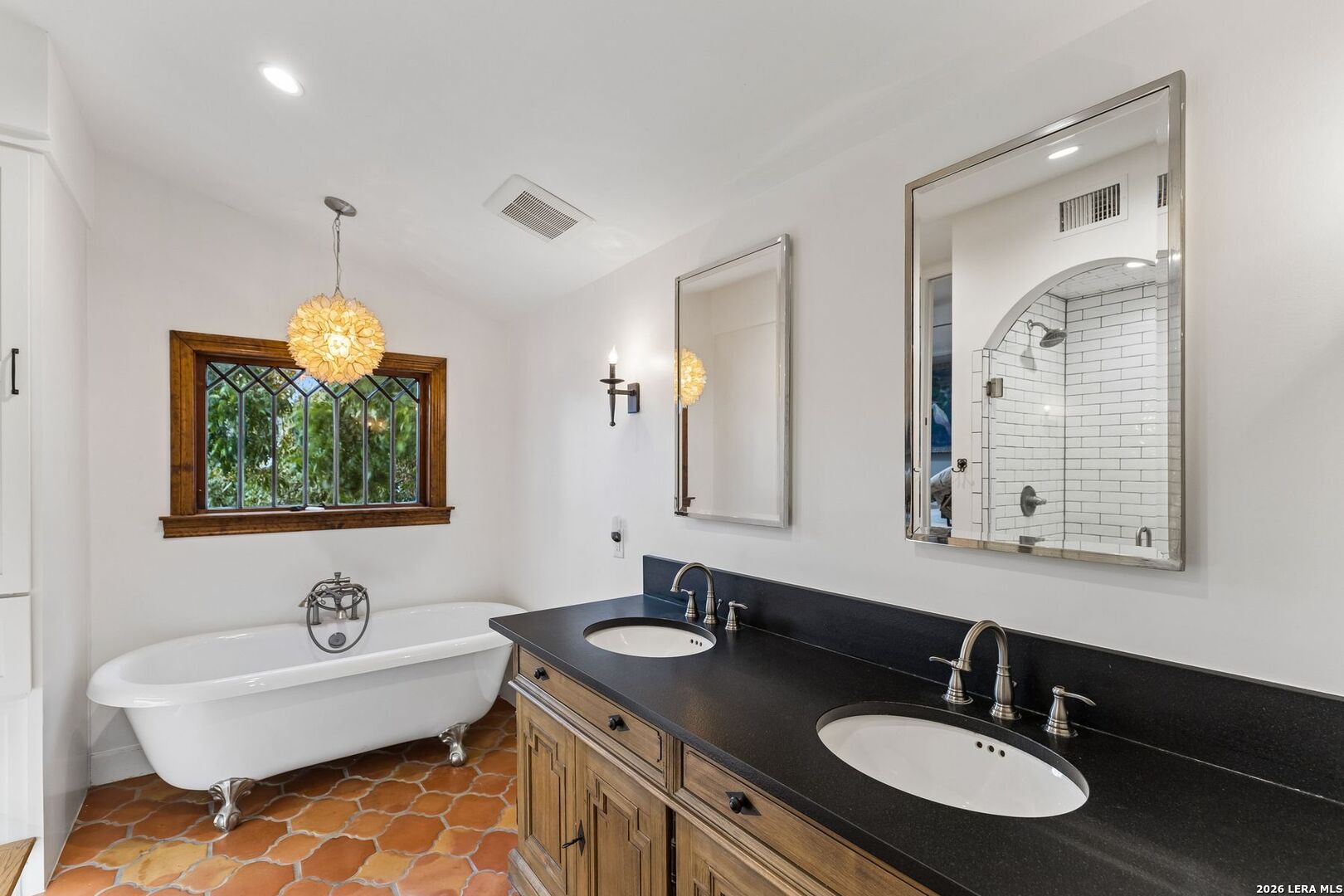 223 Cloverleaf Ave, Alamoheights, TX 78209