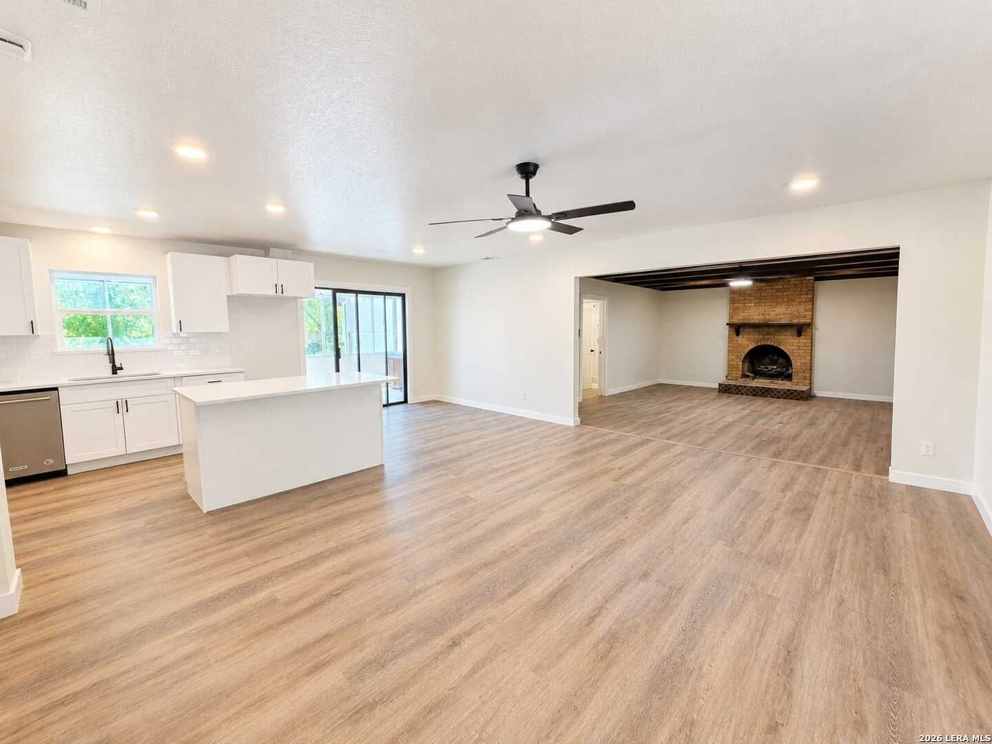 3366 W WOODLAWN AVE, San Antonio, TX 78228