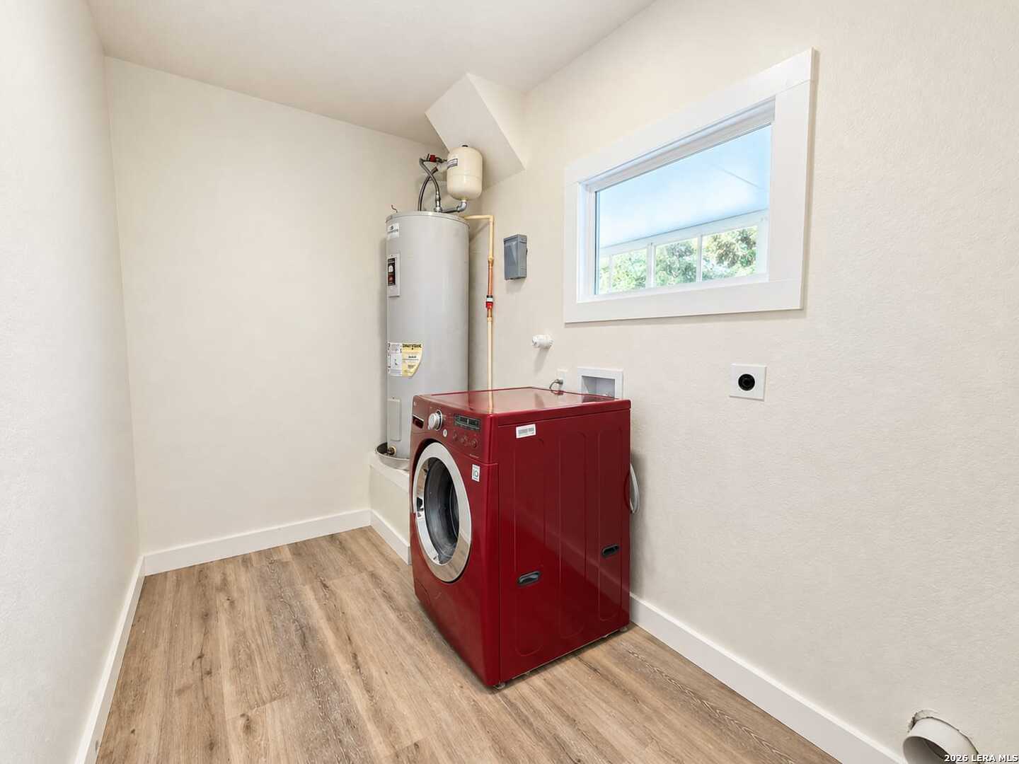 3366 W WOODLAWN AVE, San Antonio, TX 78228