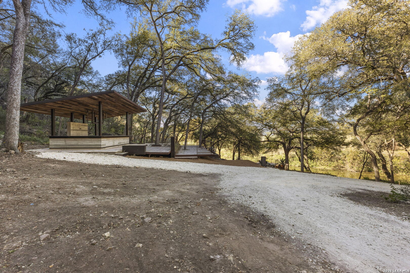 304 RIVERFRONT DR, New Braunfels, TX 78132