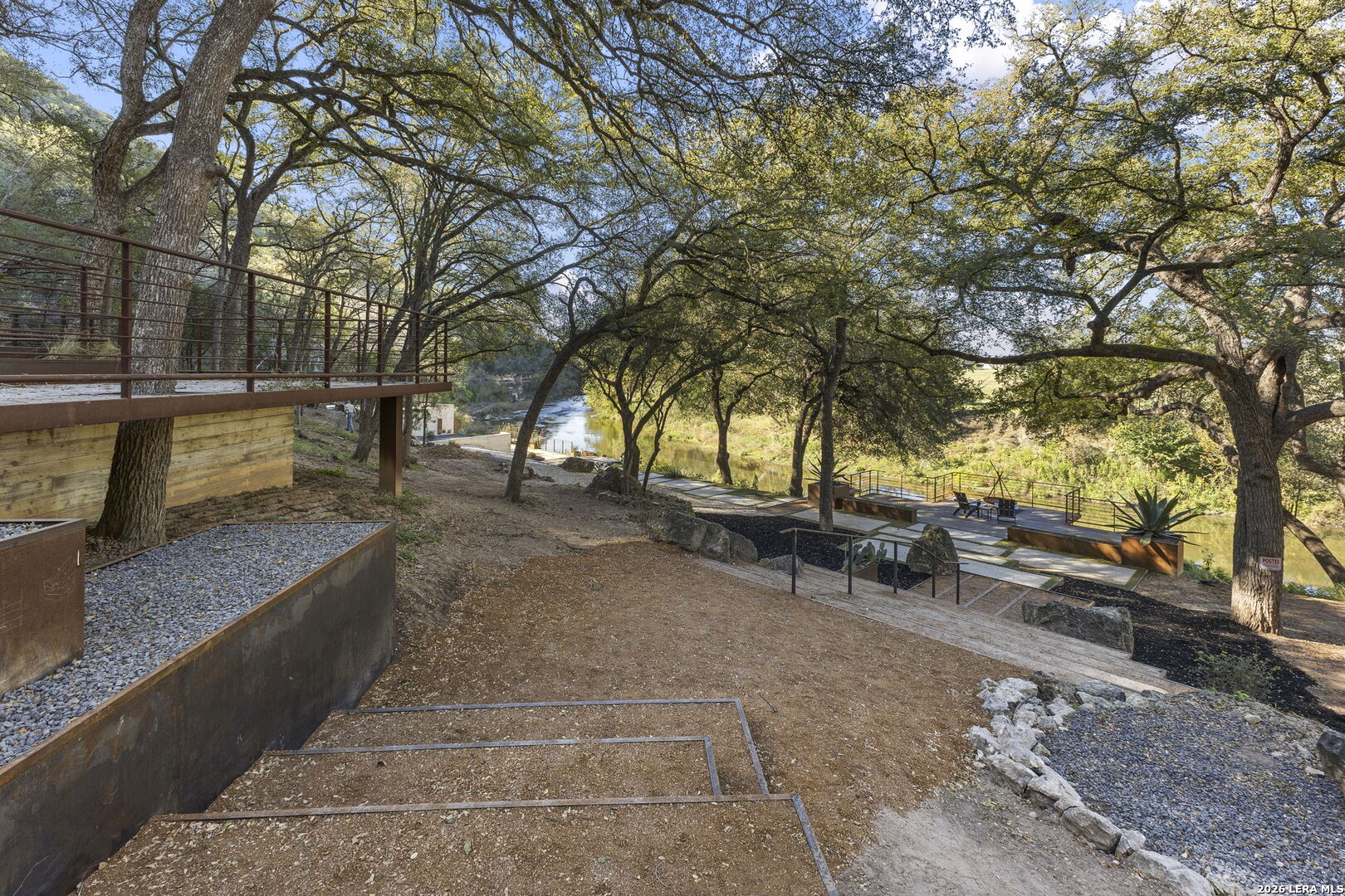 304 RIVERFRONT DR, New Braunfels, TX 78132