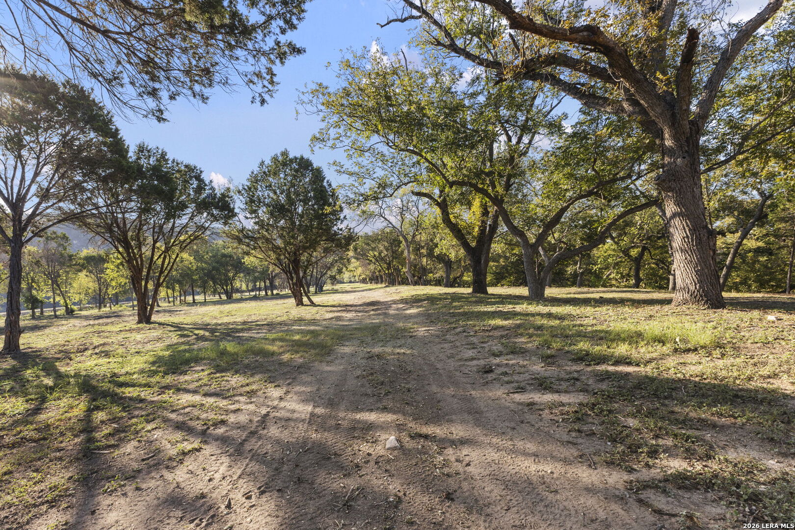 304 RIVERFRONT DR, New Braunfels, TX 78132