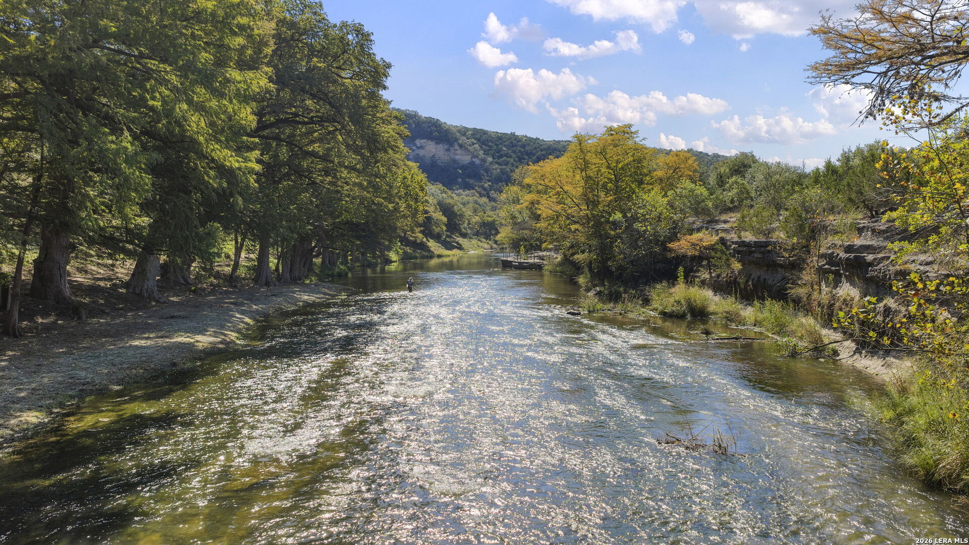304 RIVERFRONT DR, New Braunfels, TX 78132