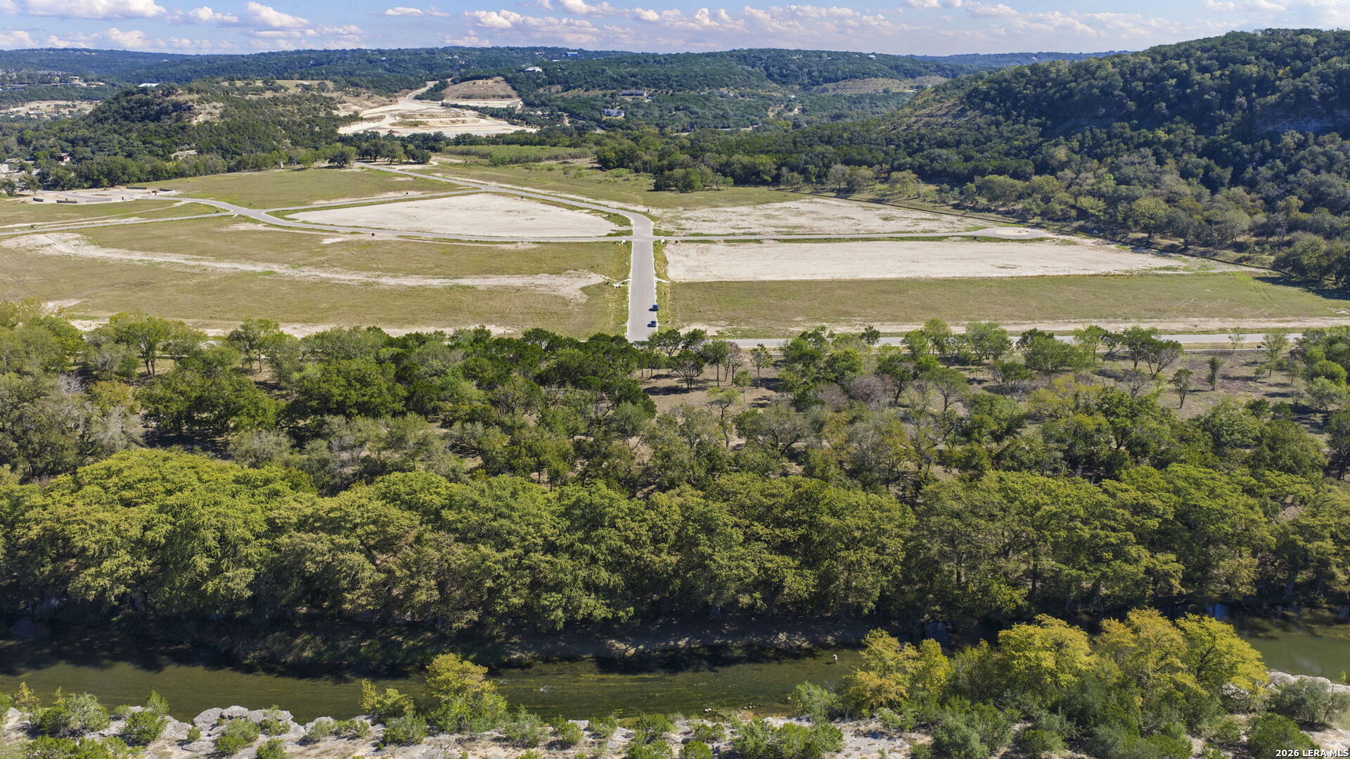 304 RIVERFRONT DR, New Braunfels, TX 78132