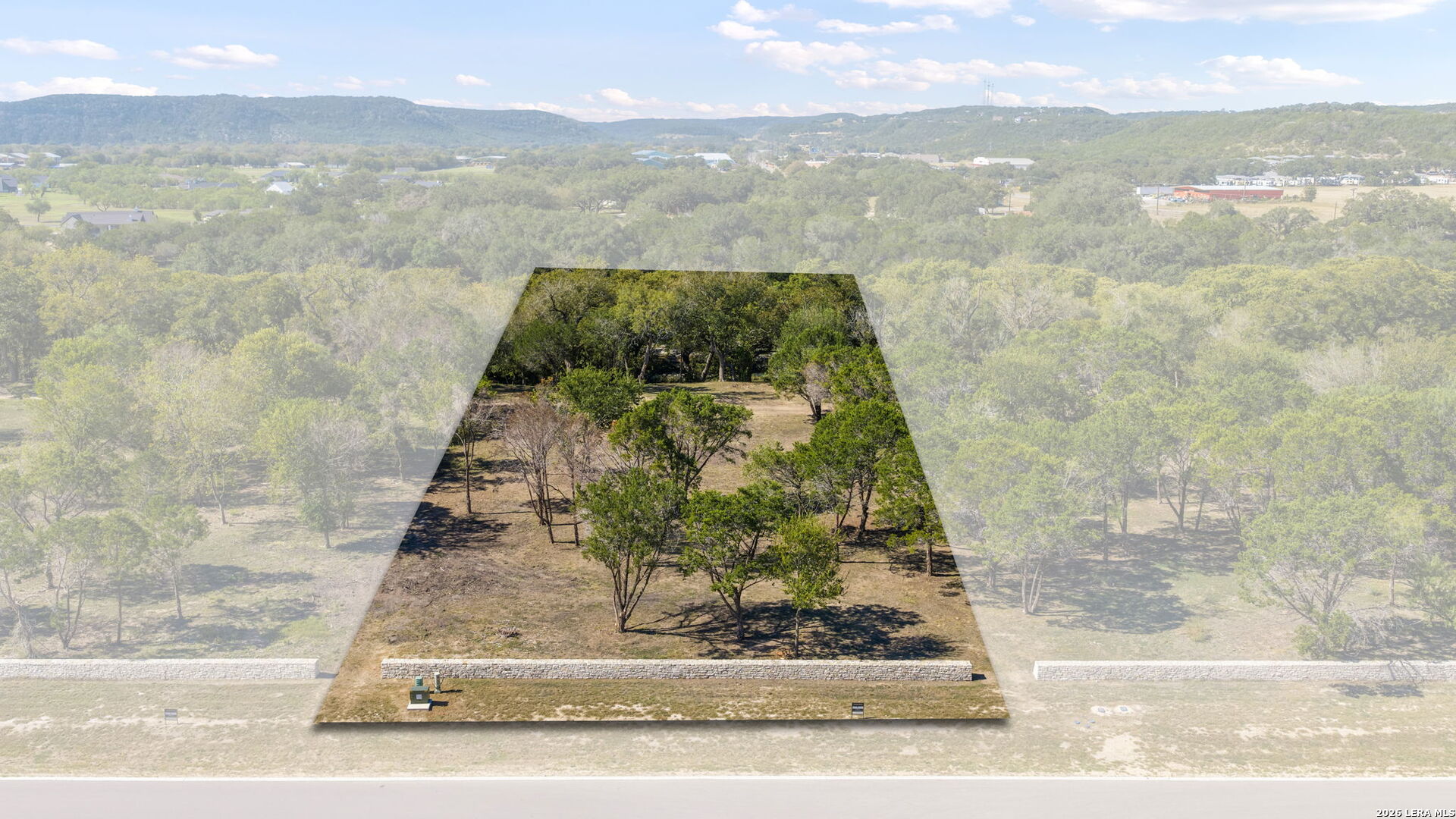 304 RIVERFRONT DR, New Braunfels, TX 78132