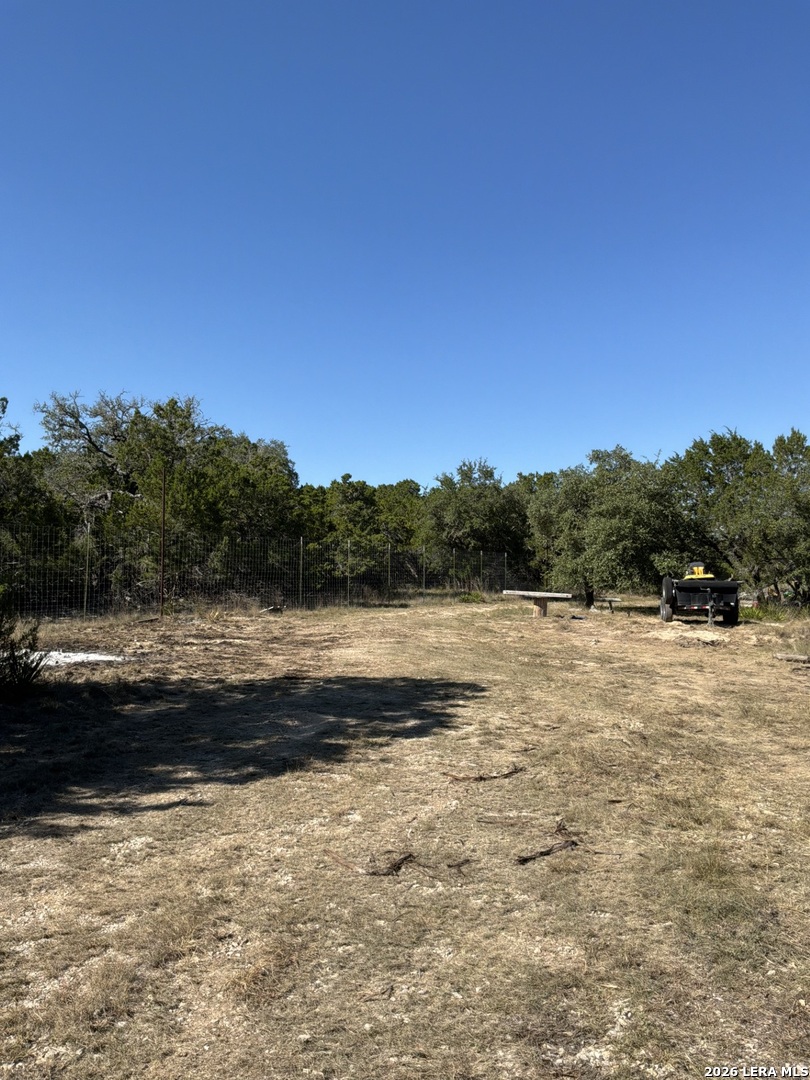 356 PHYLISS DR, Bandera, TX 78003