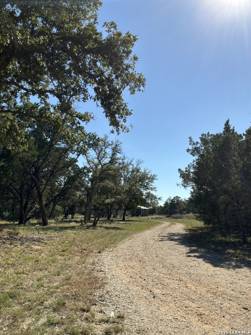356 PHYLISS DR, Bandera, TX 78003
