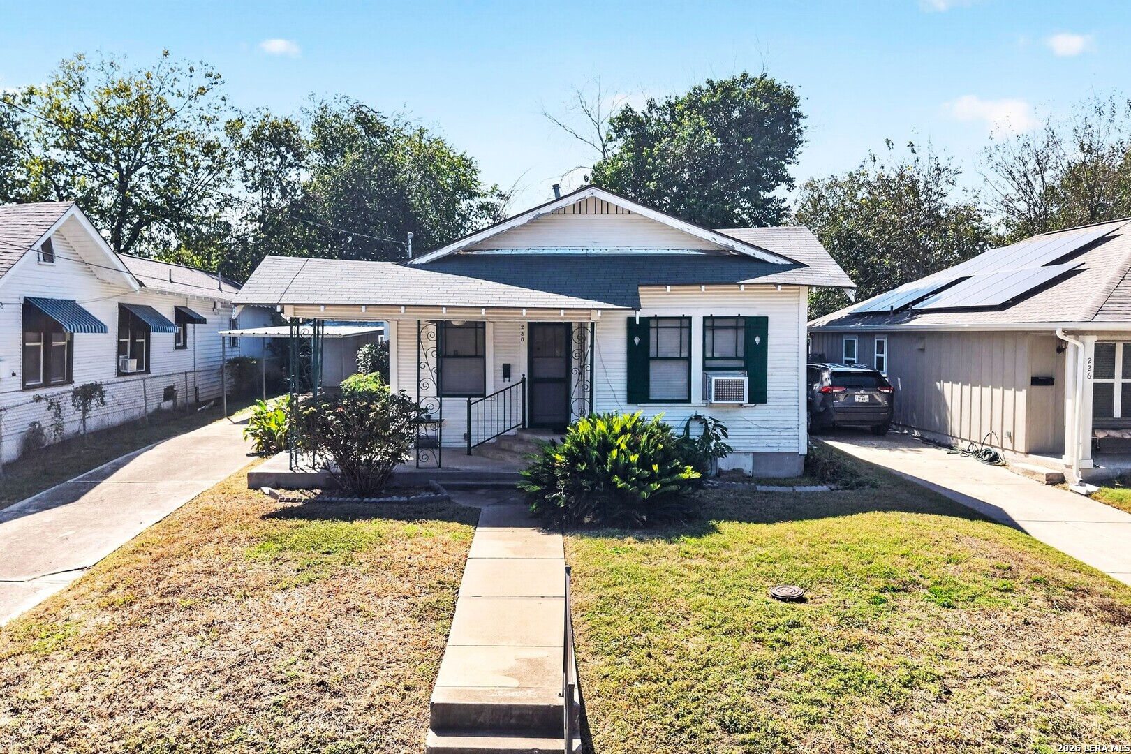 230 W High Ave., San Antonio, TX 78210