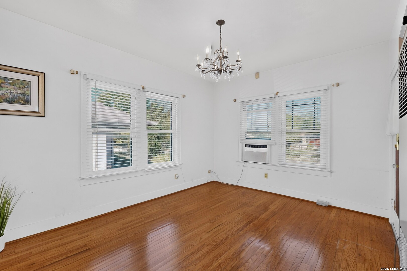 230 W High Ave., San Antonio, TX 78210