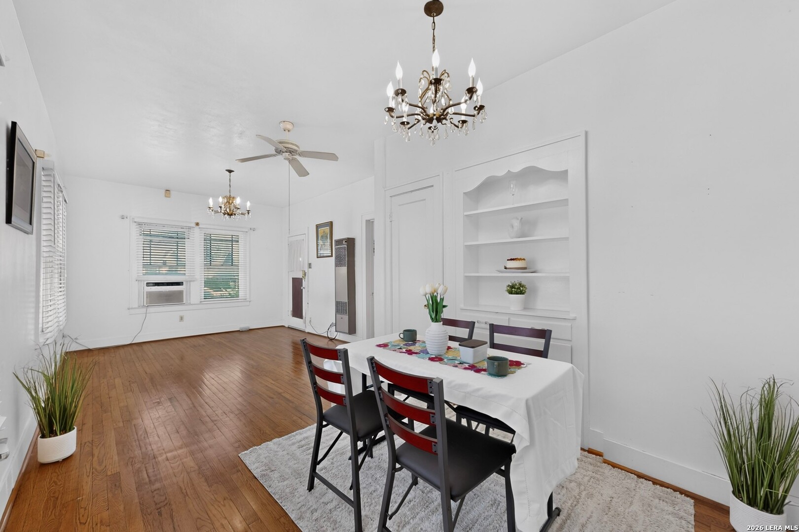 230 W High Ave., San Antonio, TX 78210