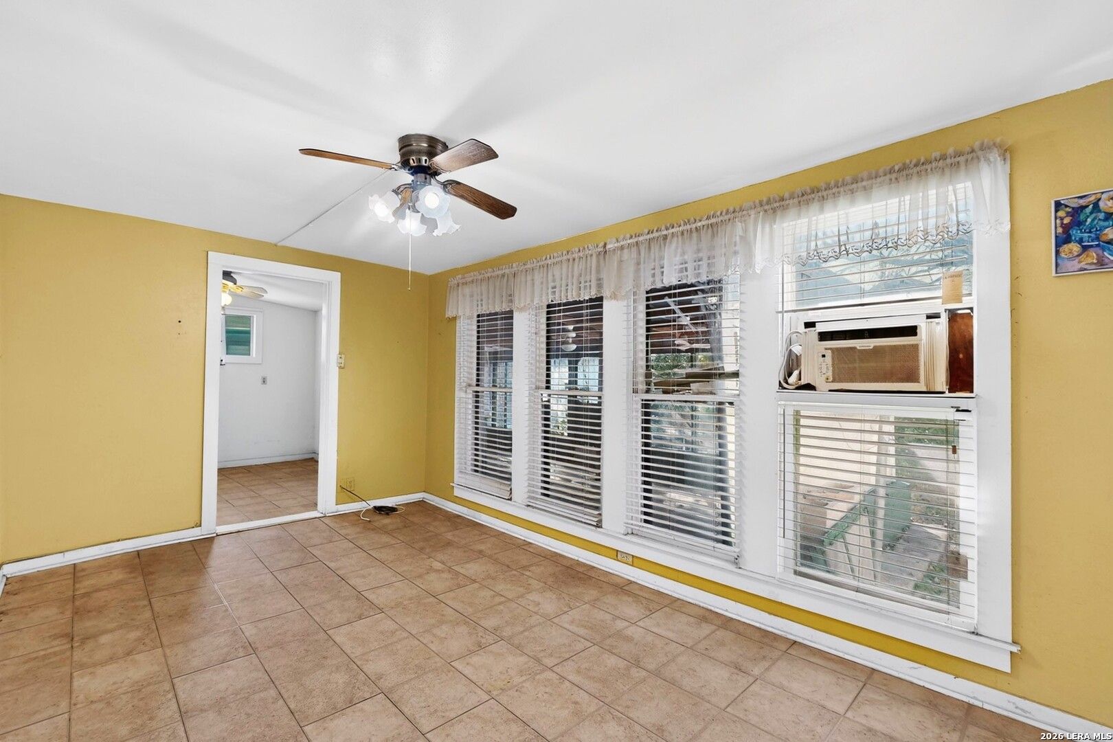 230 W High Ave., San Antonio, TX 78210