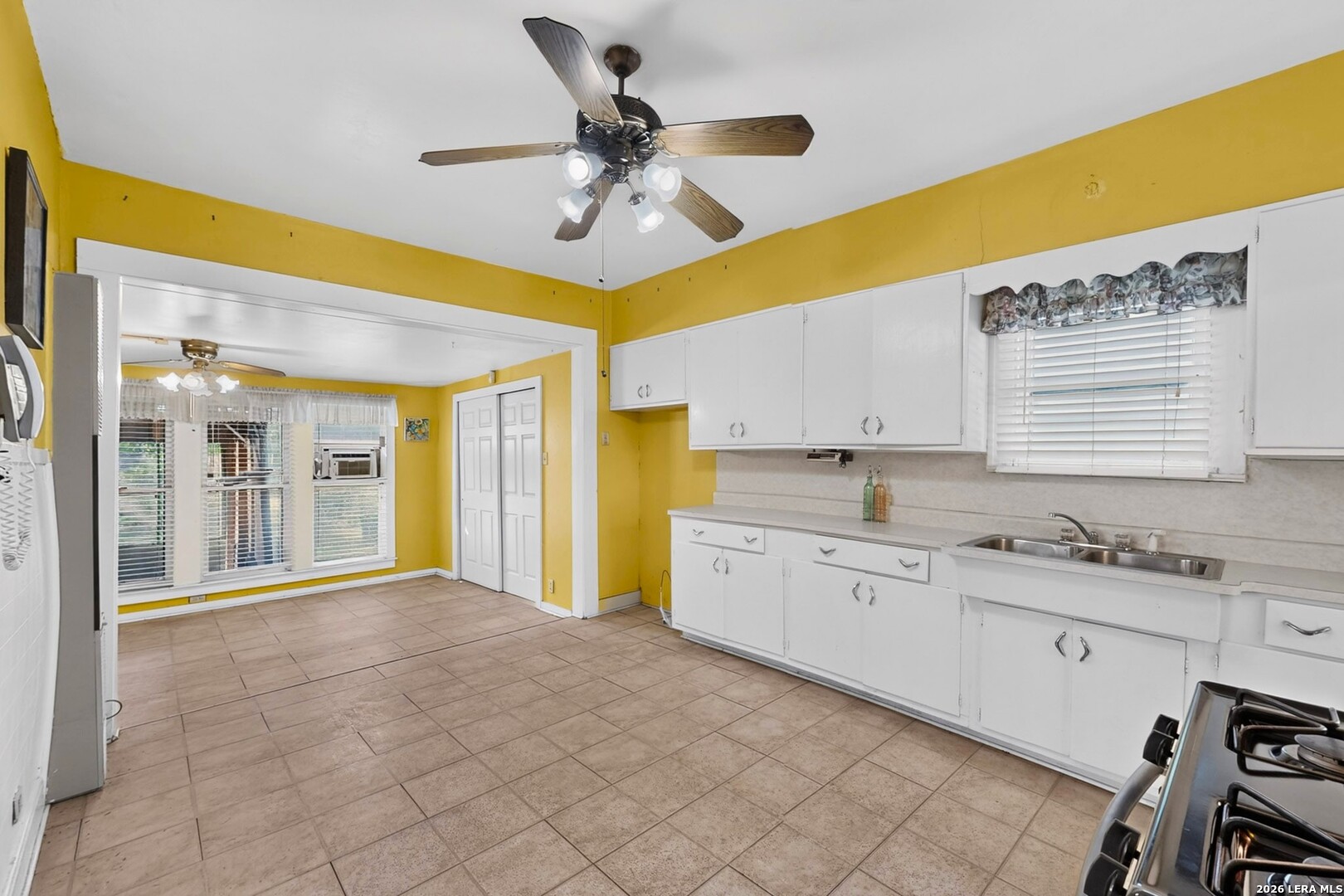 230 W High Ave., San Antonio, TX 78210