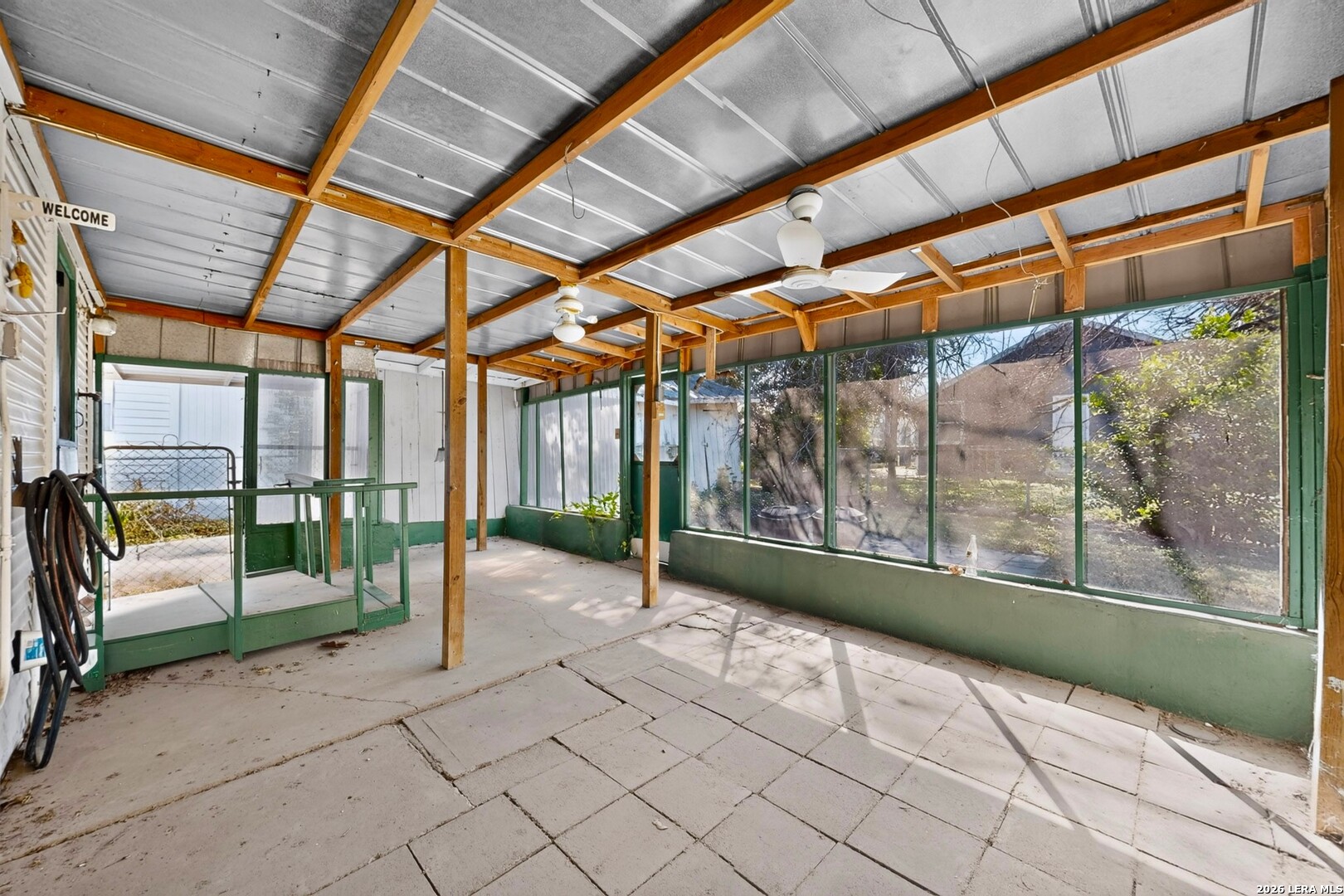 230 W High Ave., San Antonio, TX 78210