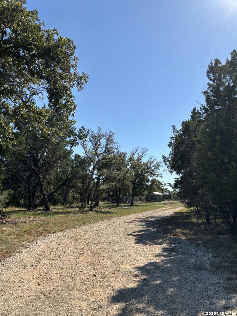 356 PHYLISS DR, Bandera, TX 78003
