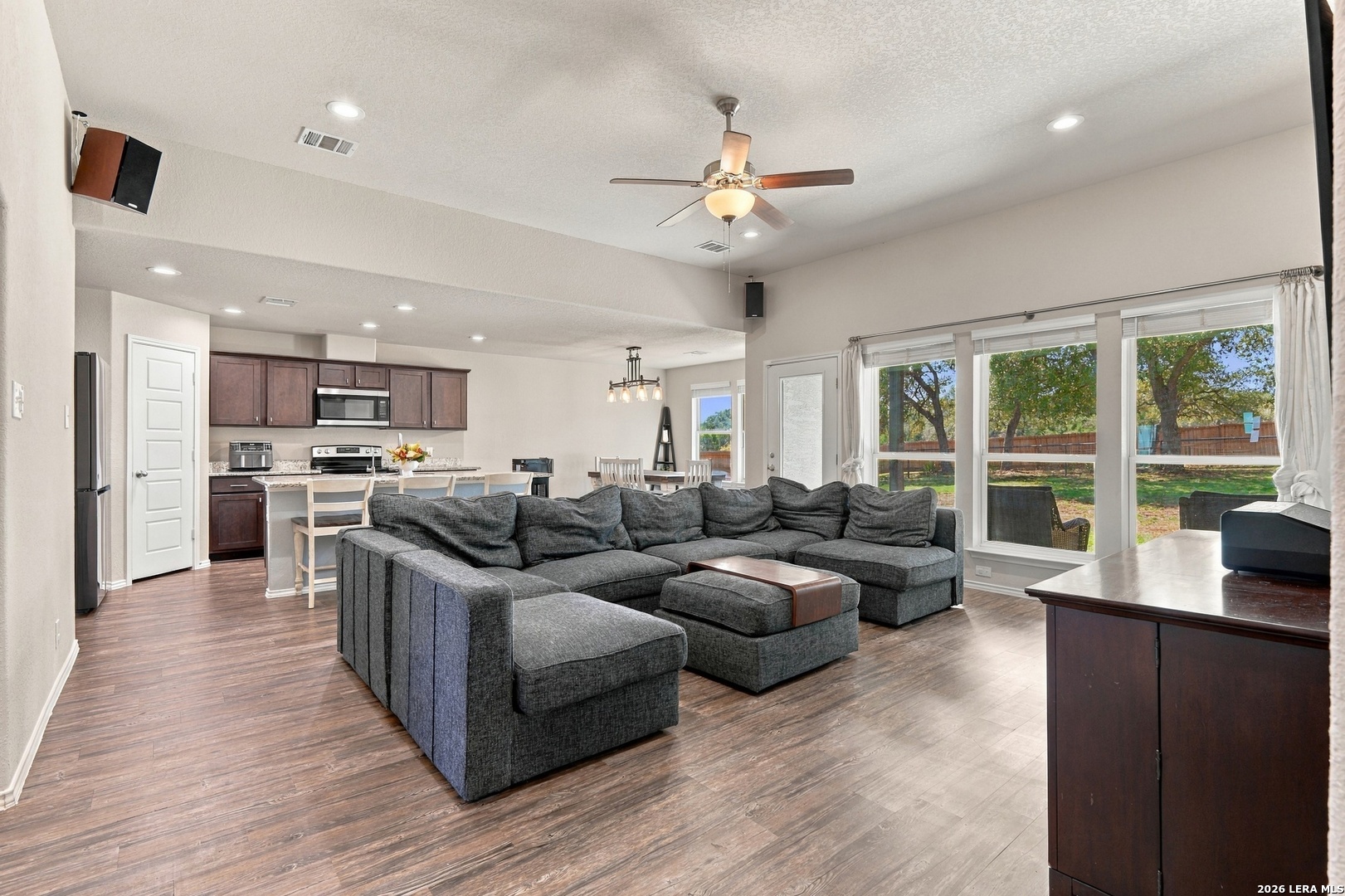 118 PETER KLEID LOOP, Blanco, TX 78606