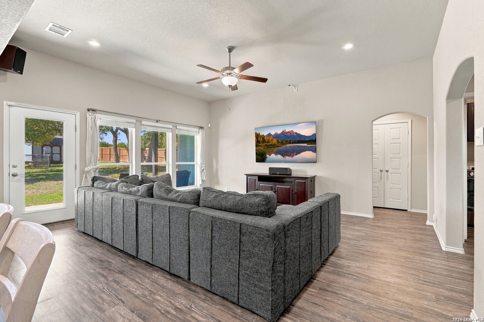 118 PETER KLEID LOOP, Blanco, TX 78606