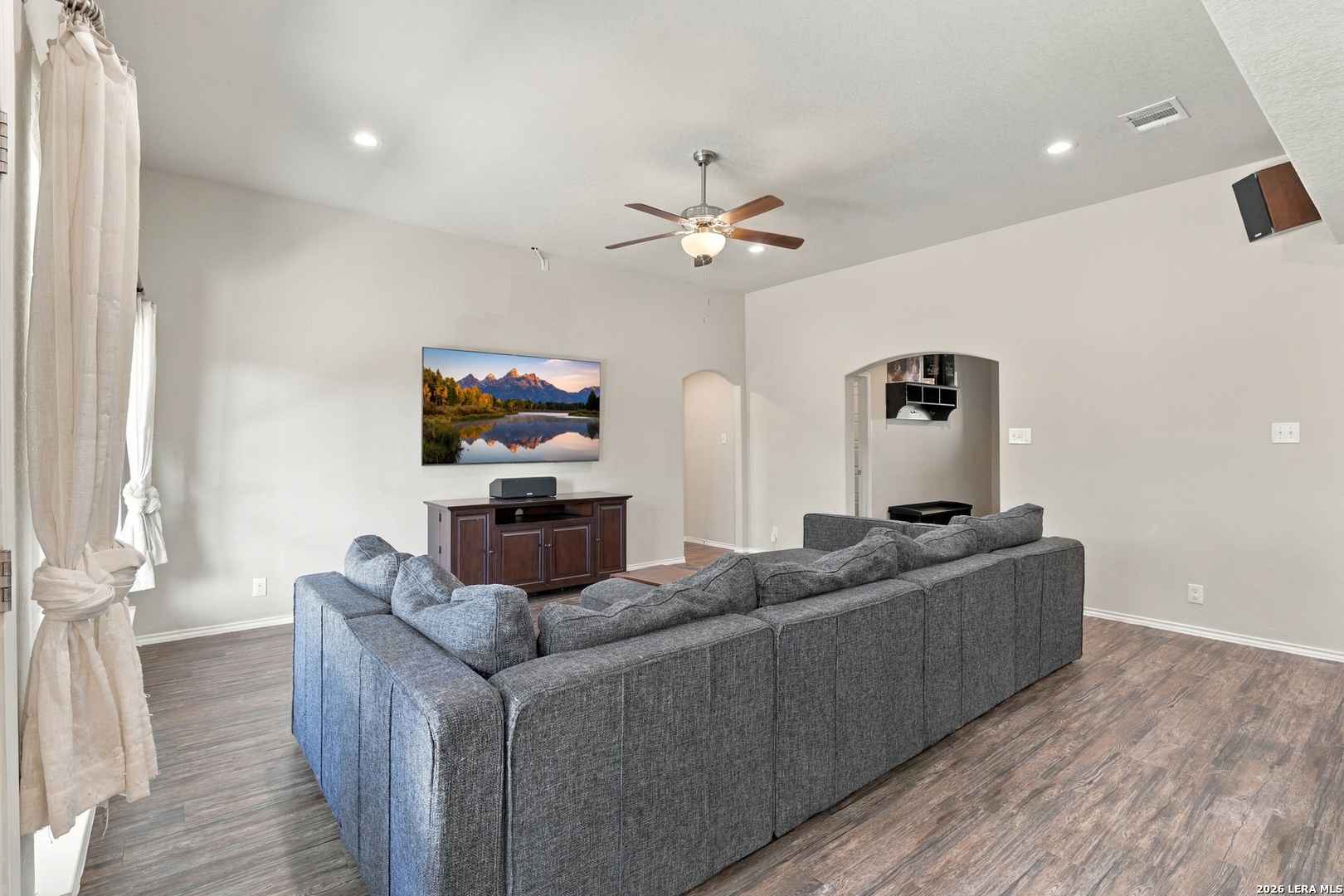 118 PETER KLEID LOOP, Blanco, TX 78606
