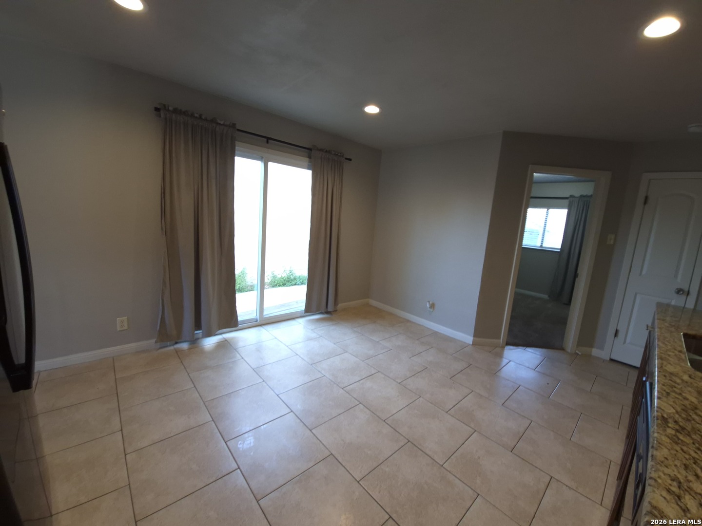 6818 EDEN GROVE DR, Converse, TX 78109