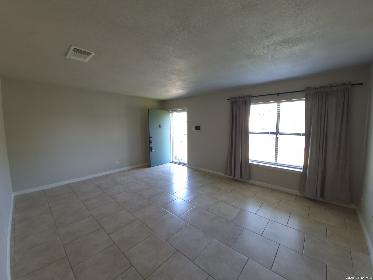 6818 EDEN GROVE DR, Converse, TX 78109