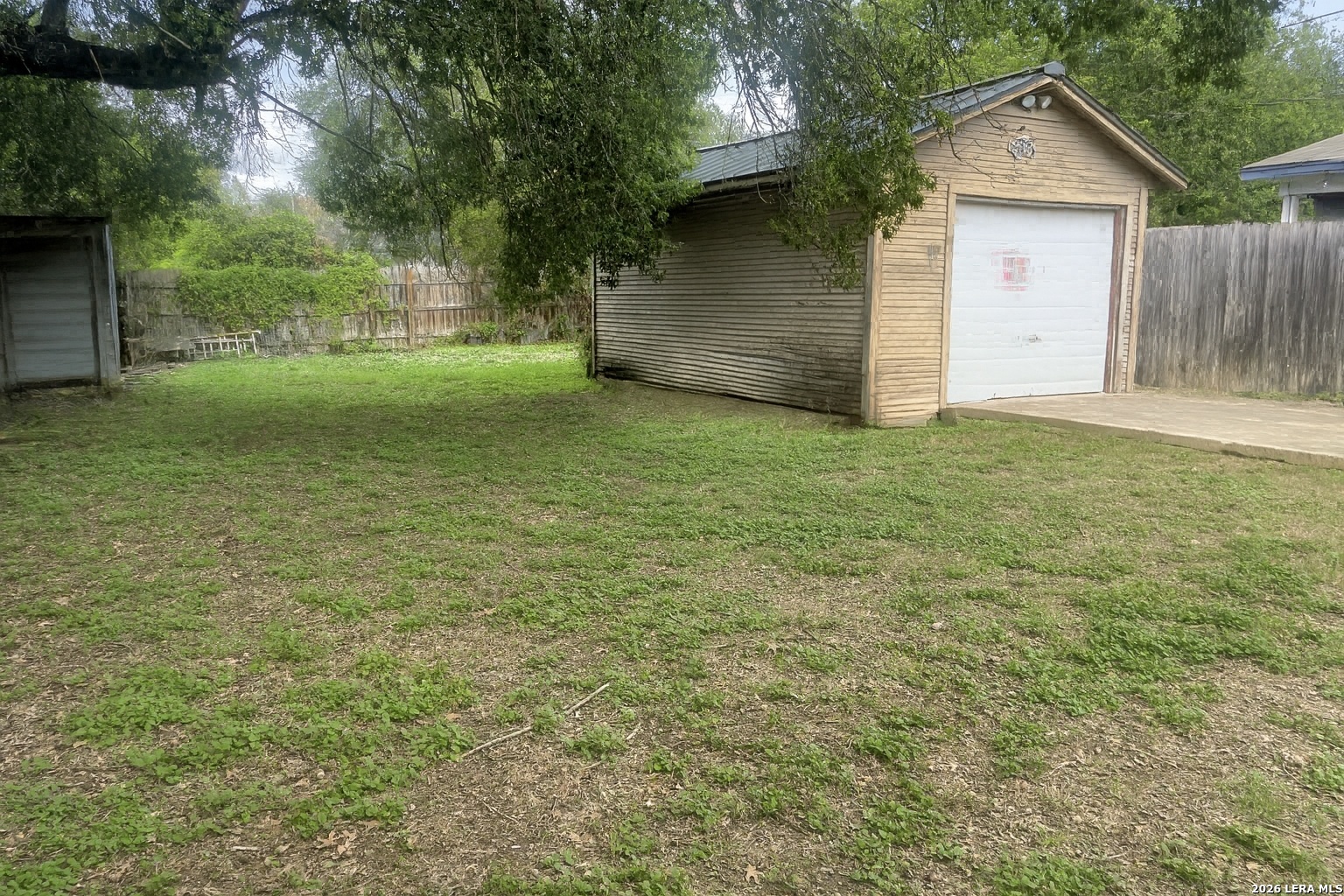 327 Hermitage, San Antonio, TX 78223