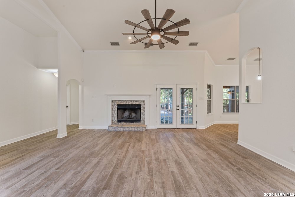 1122 Midnight Drive, San Antonio, TX 78260