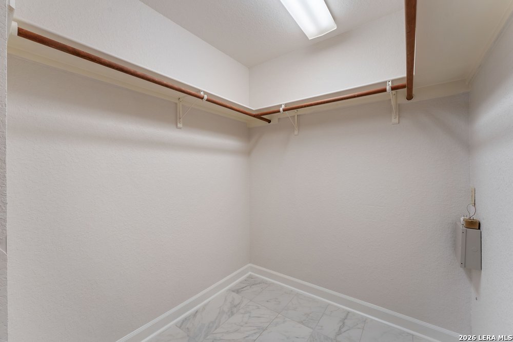 1122 Midnight Drive, San Antonio, TX 78260