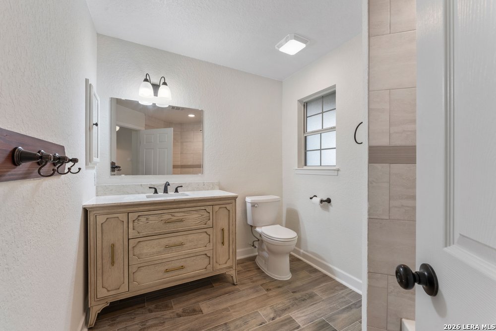 1122 Midnight Drive, San Antonio, TX 78260