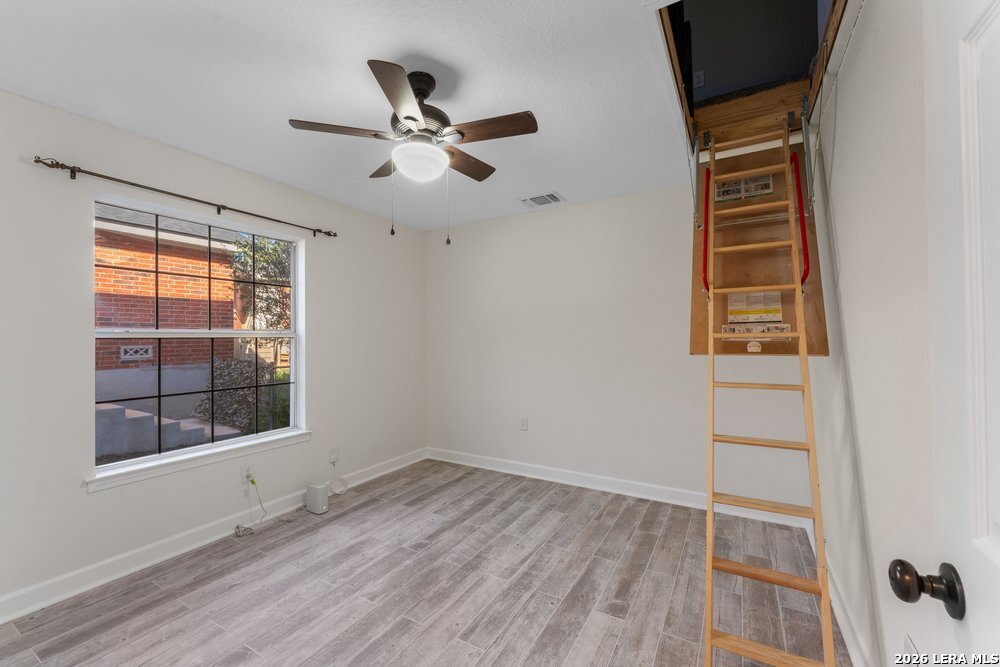 1122 Midnight Drive, San Antonio, TX 78260