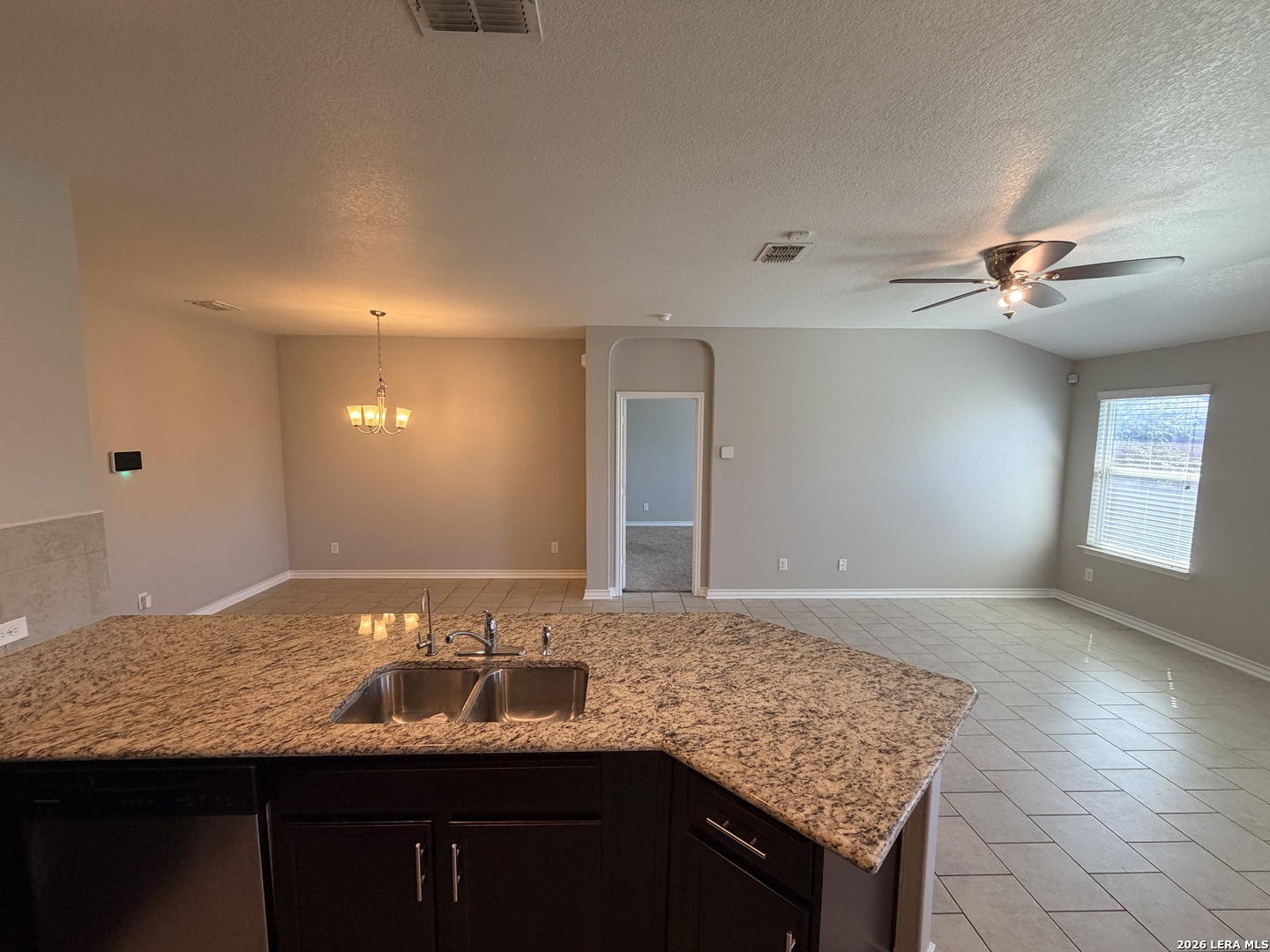7022 Quantum Loop, San Antonio, TX 78252