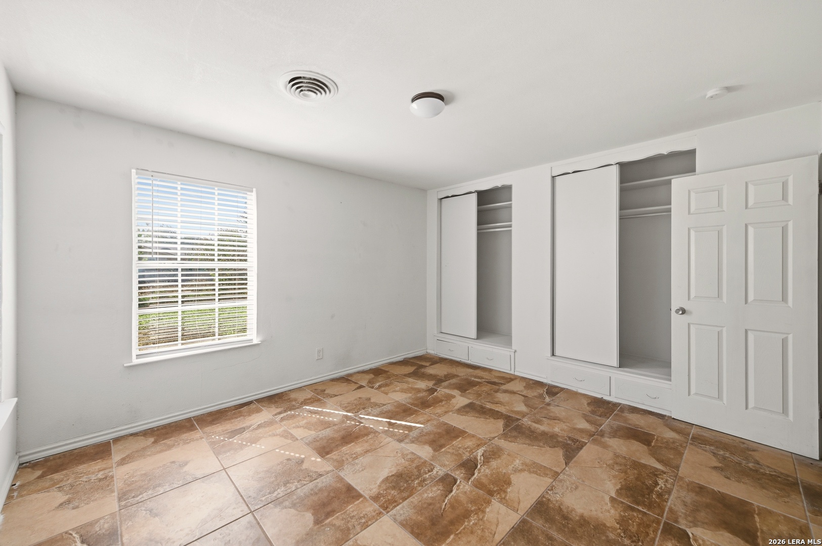 5046 Hershey, San Antonio, TX 78220