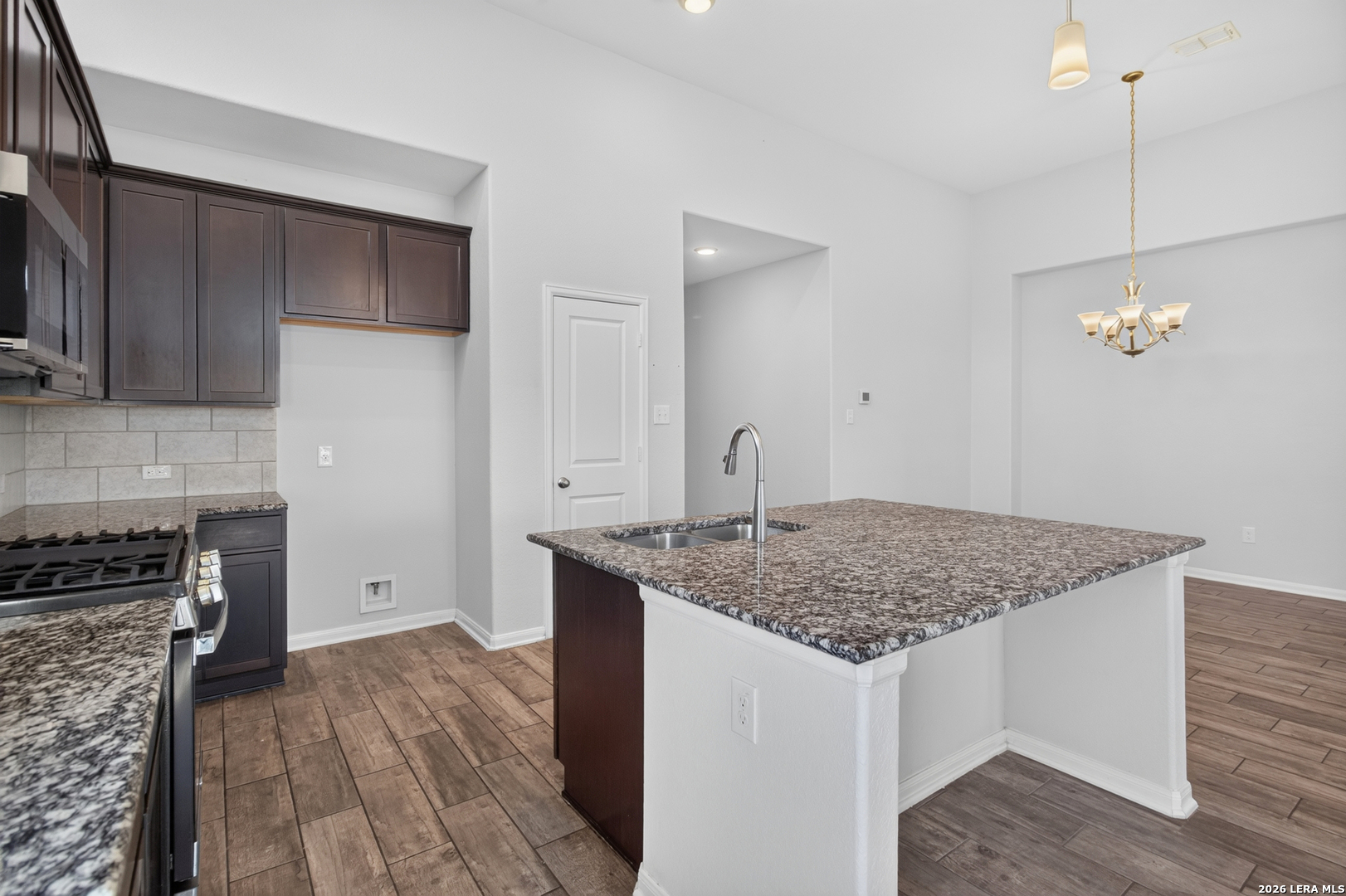 7012 Oldham, Schertz, TX 78108
