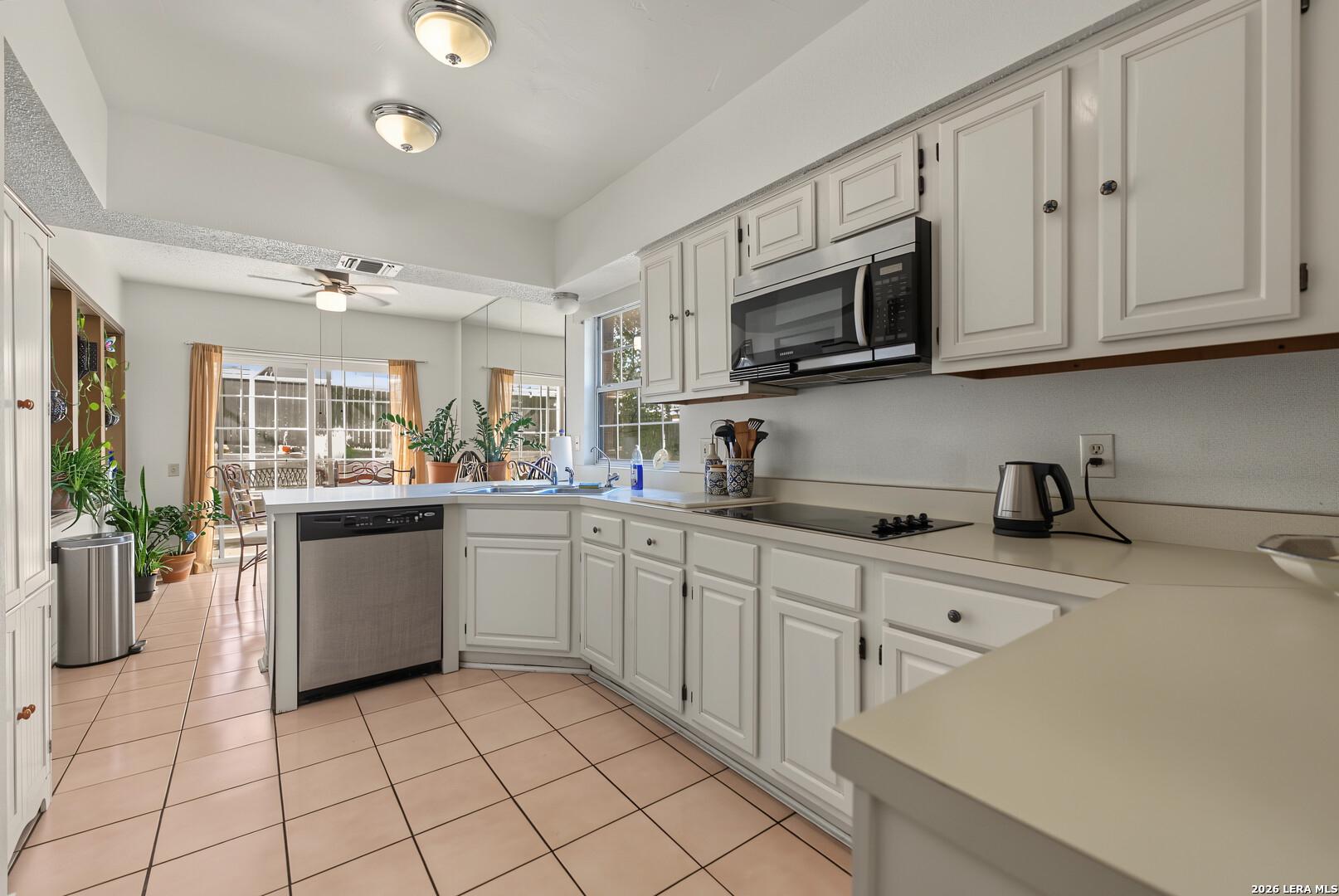 954 Lightstone Dr, San Antonio, TX 78258