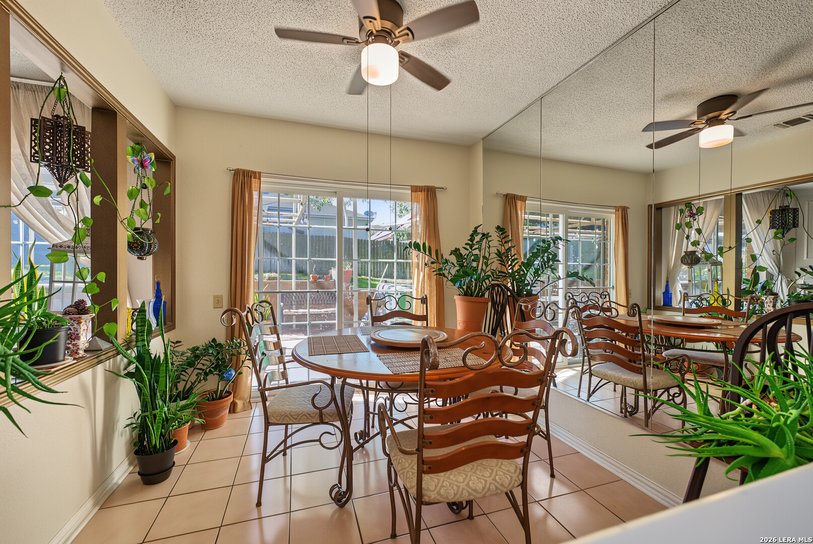 954 Lightstone Dr, San Antonio, TX 78258
