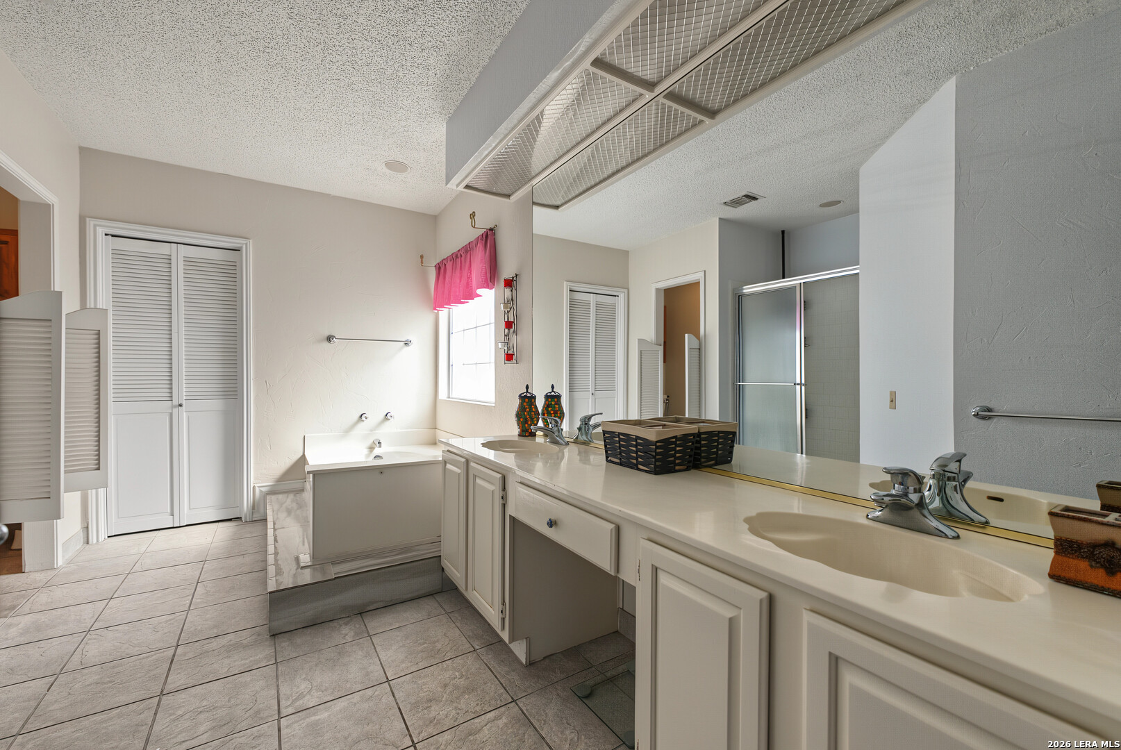 954 Lightstone Dr, San Antonio, TX 78258