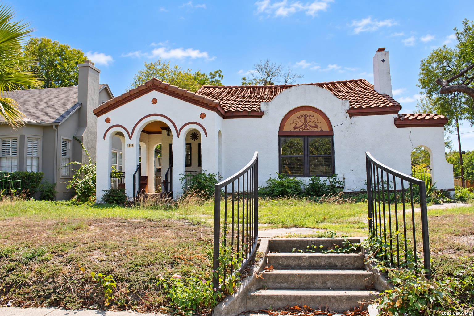 Property photo for 1944 W Summit, San Antonio, TX