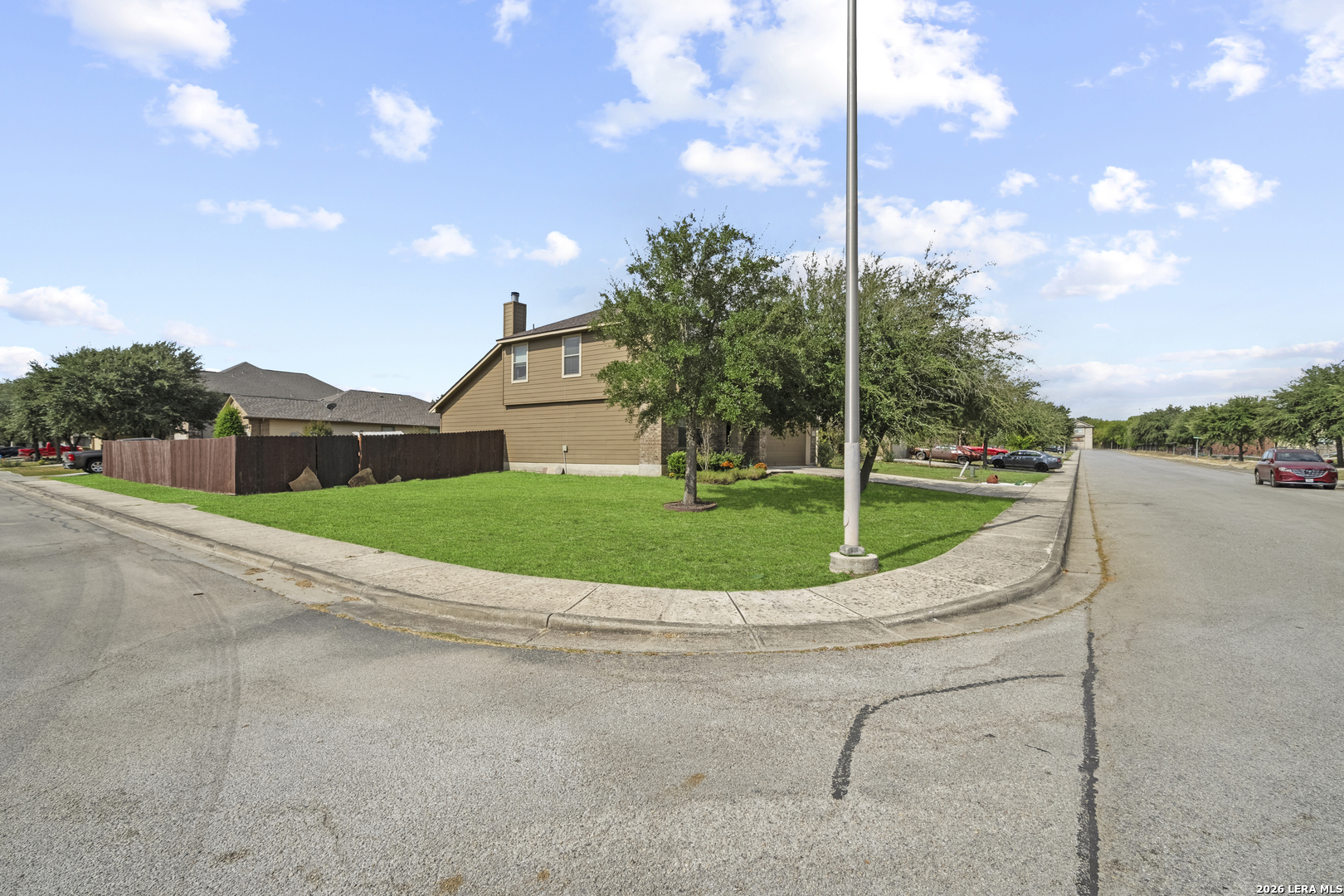 Photo 3 of Single family home for sale at 634 Kingbird Pl, New Braunfels, TX 78130 | MLS# 2027393 | Listing updated on 2026-10-31