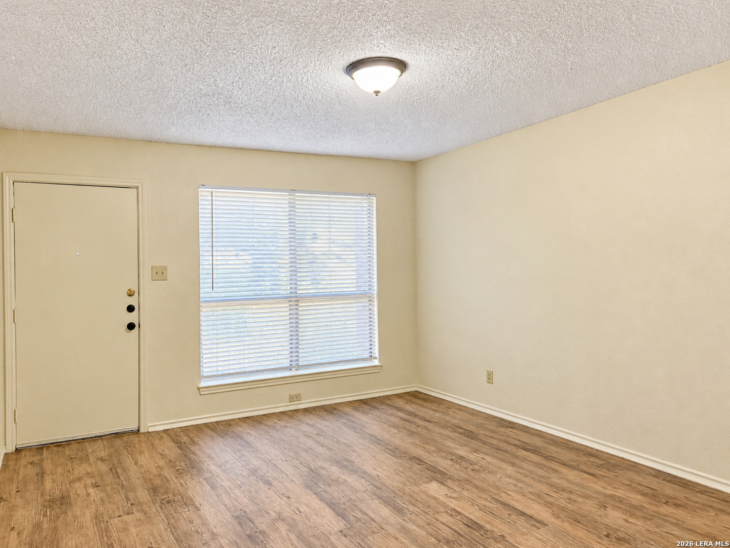 8871 MEADOW TRACE ST, San Antonio, TX 78250
