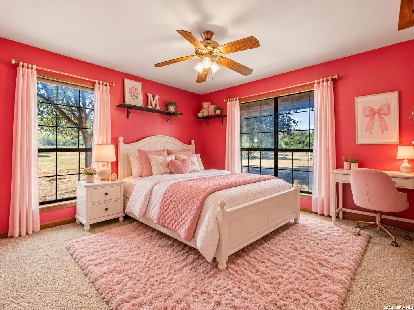 386 County Road 763, Devine, TX 78016