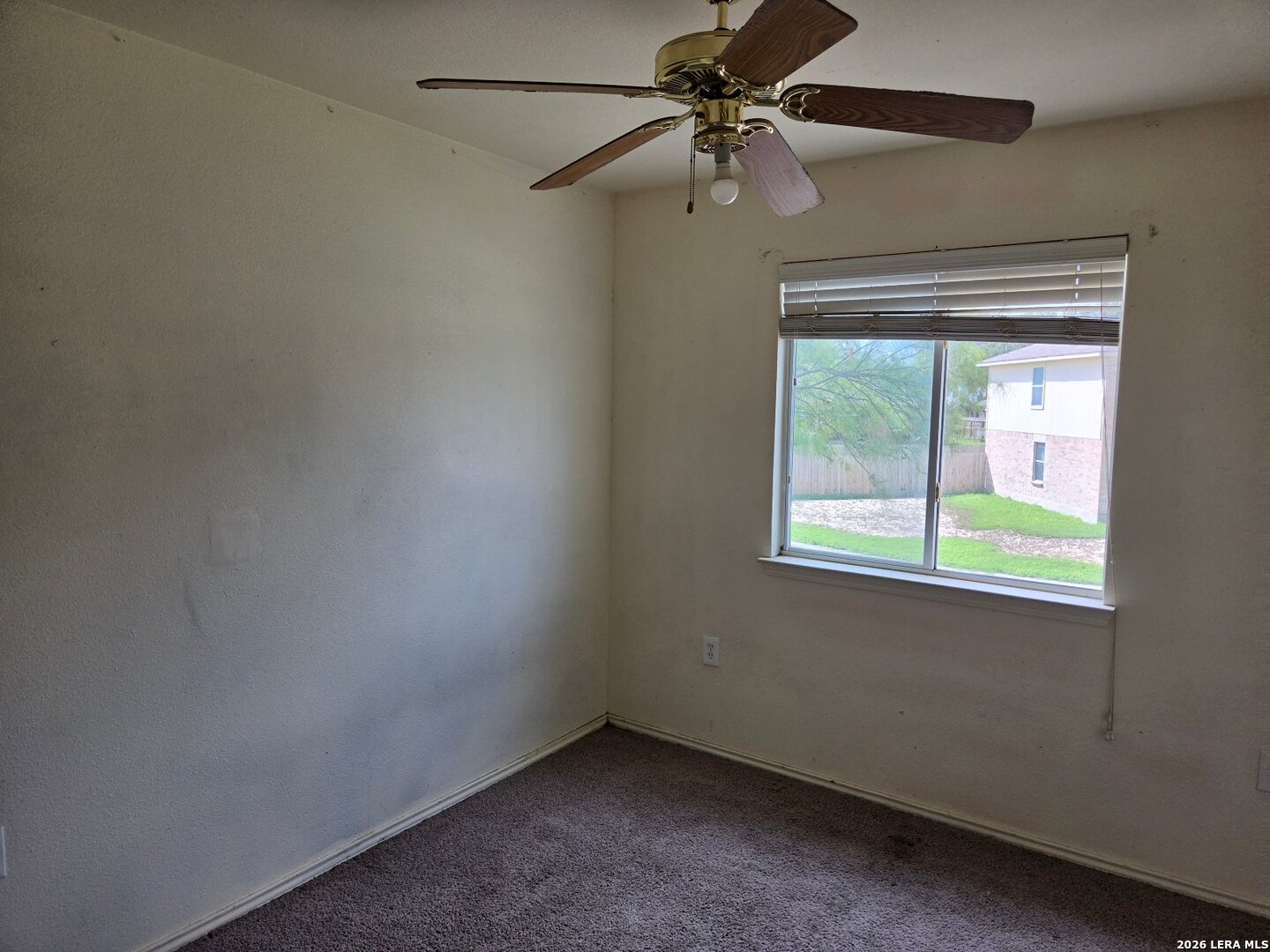 6842 Walnut Valley Dr, San Antonio, TX 78242