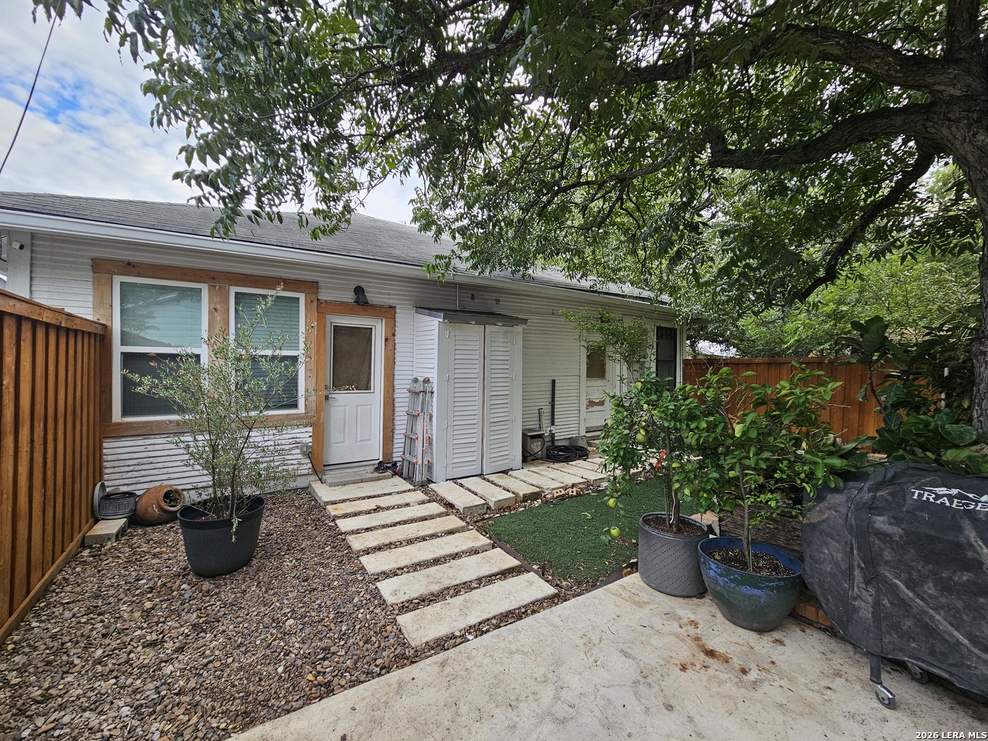 325 HAMMOND AVE, San Antonio, TX 78210