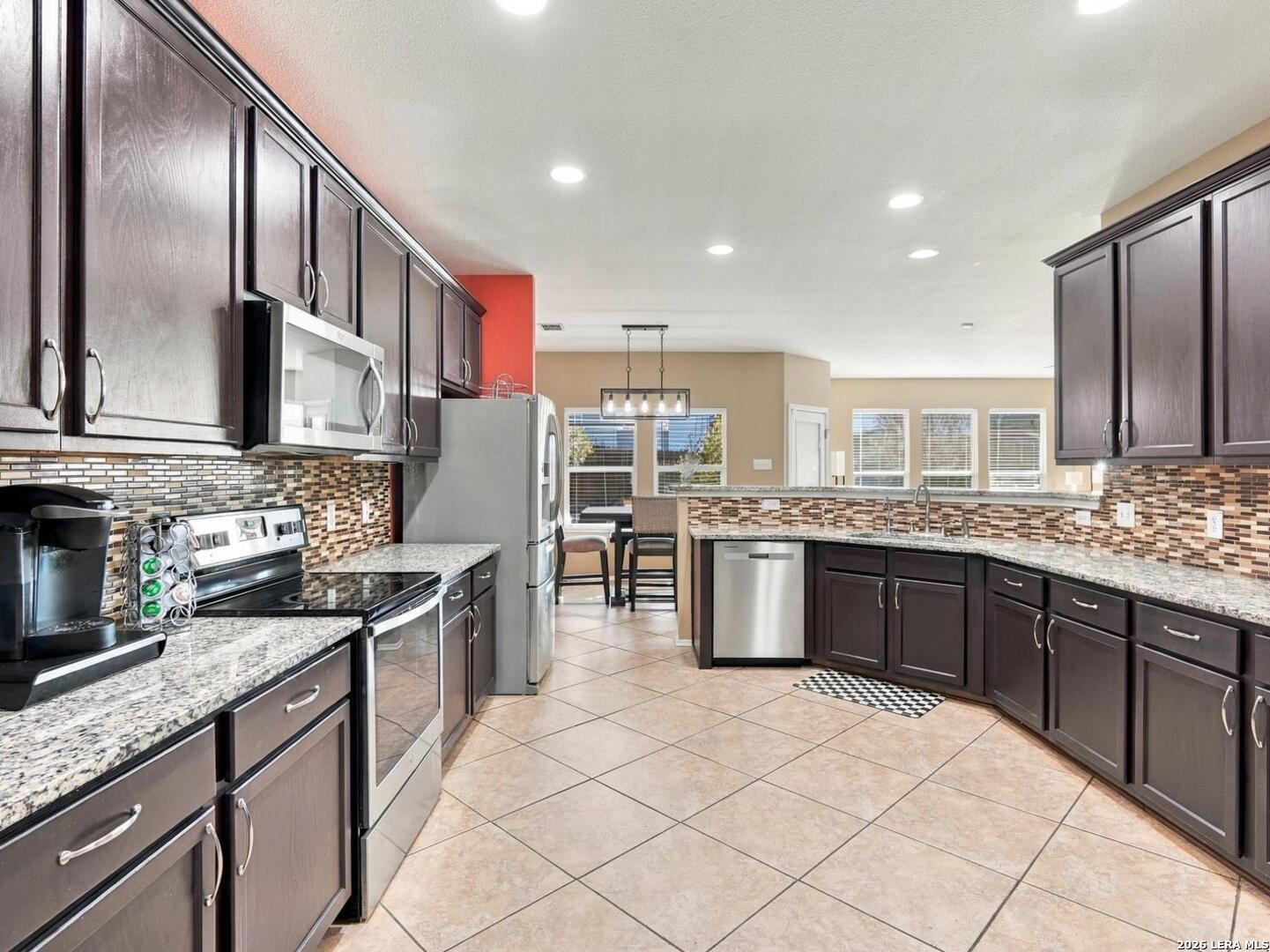 24111 Horse Prairie, San Antonio, TX 78261