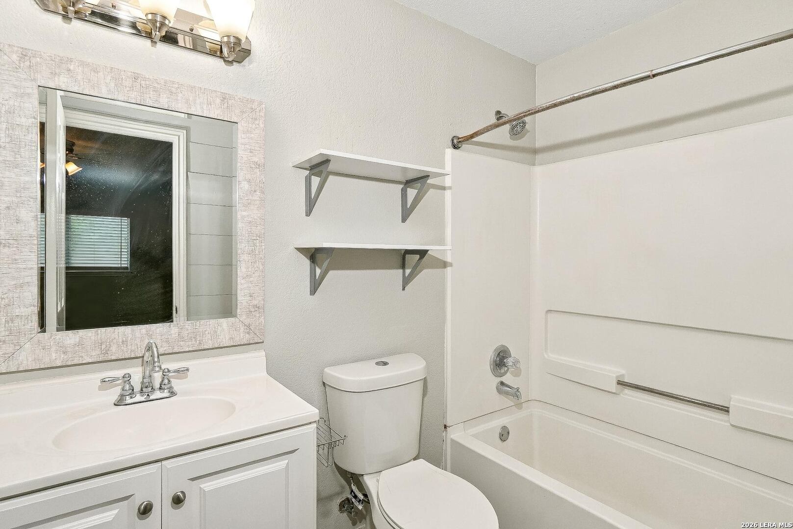 9871 Menard Cir, San Antonio, TX 78245