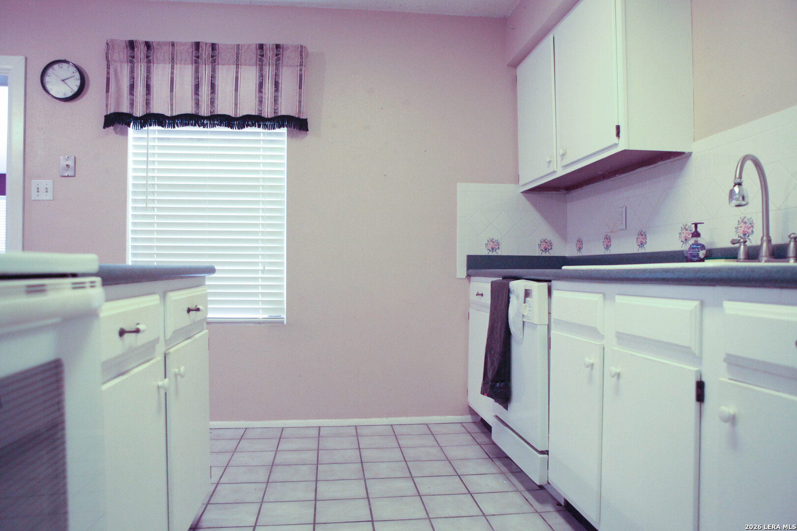 420 High Meadow Dr., Pleasanton, TX 78064