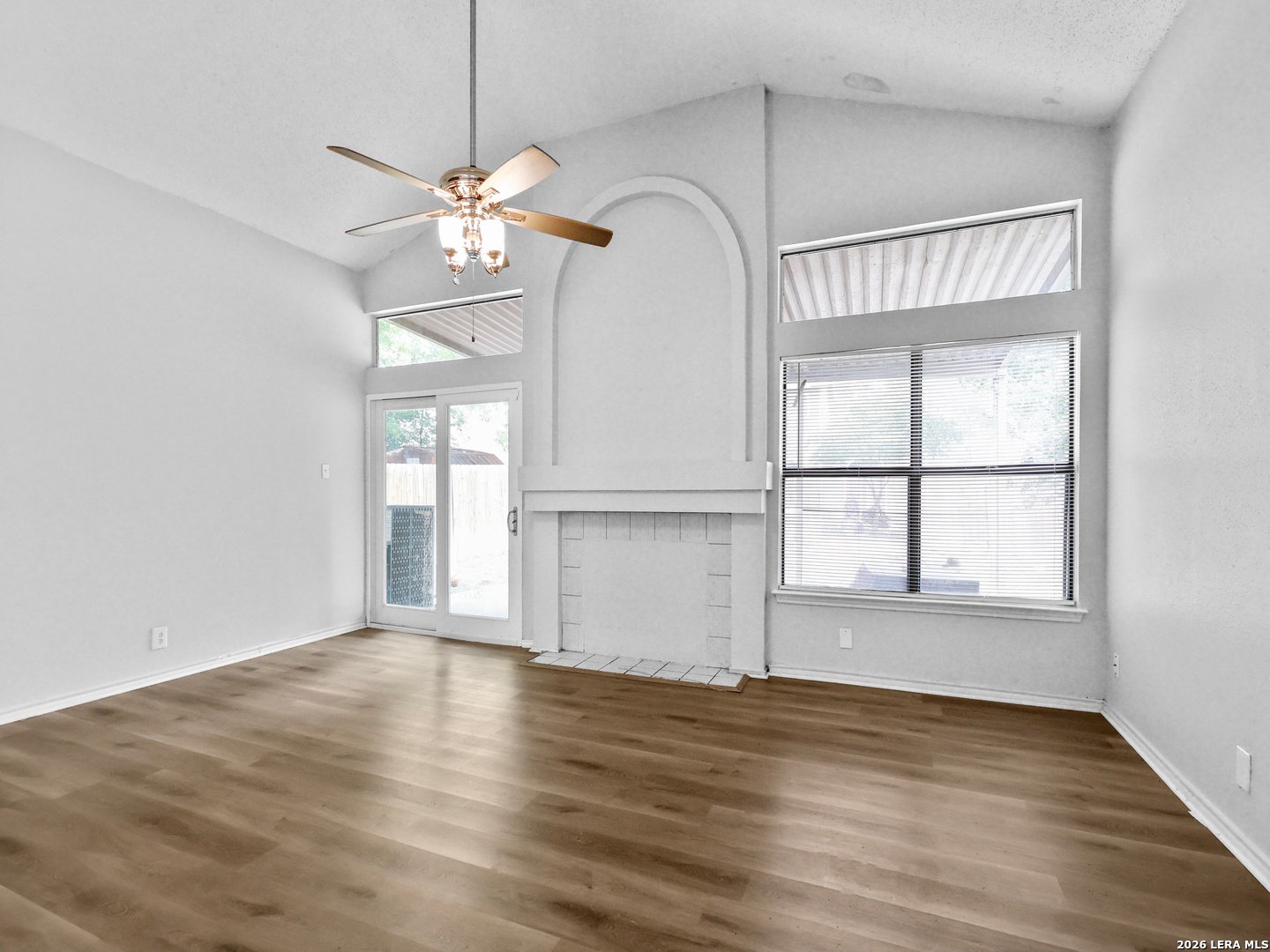 10215 BRAD FLD, San Antonio, TX 78245