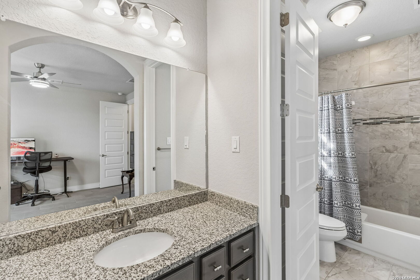 144 Leann Way, Castroville, TX 78009