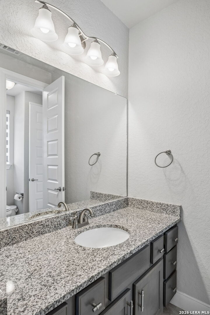 144 Leann Way, Castroville, TX 78009