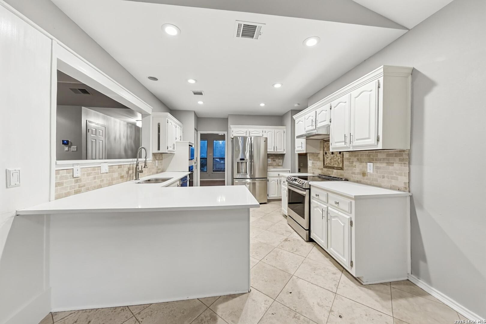 16011 MISSION RDG, San Antonio, TX 78232