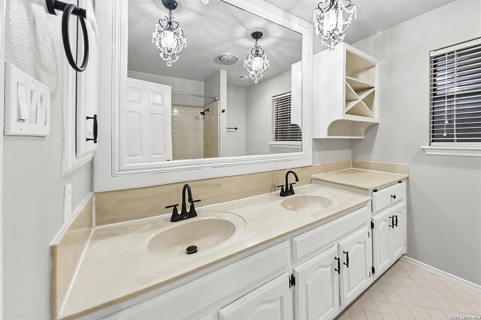 16011 MISSION RDG, San Antonio, TX 78232