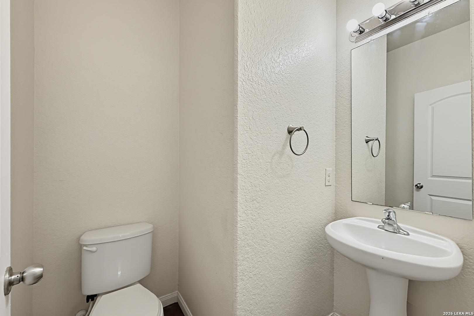 6107 BLIND MDW, San Antonio, TX 78222